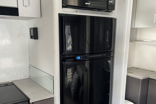 Dometic Caravan & RV seal replacement